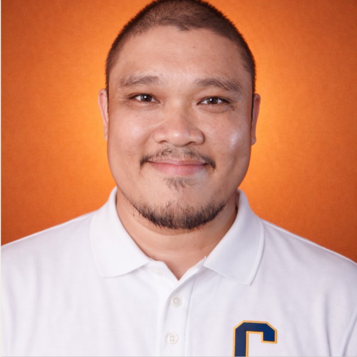 Jan Ravina, Customer Support at Custom Creds